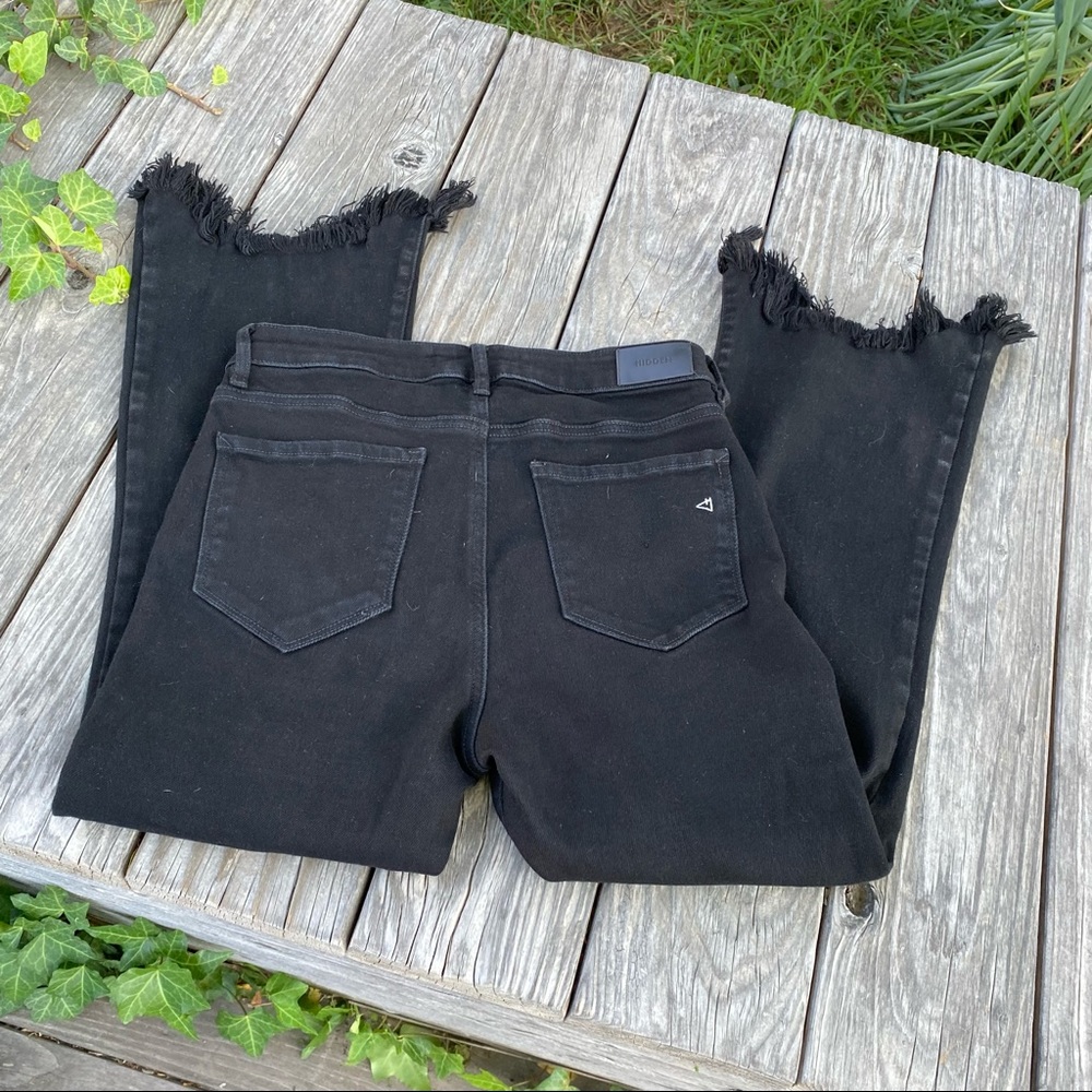Hidden Skinny Crop Flare Jeans